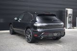 Certified 2024 Porsche Macan image 3