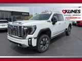 New 2025 GMC Sierra 2500 Denali w/ Denali Reserve Package image 3