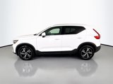 Used 2025 Volvo XC40 B5 Core image 2
