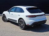 Used 2025 Porsche Macan image 3
