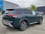 New 2025 Nissan Pathfinder Platinum image 3