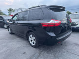 Used 2015 Toyota Sienna LE image 4