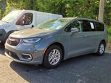 Used 2022 Chrysler Pacifica Touring-L w/ Uconnect Theater Family Group image 3