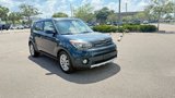 Used 2017 Kia Soul + image 2