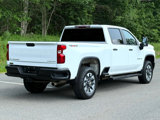 Used 2022 Chevrolet Silverado 2500 Custom w/ Custom Value Package image 3