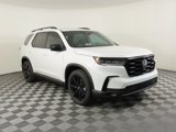 New 2025 Honda Pilot Black Edition image 3