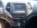 Used 2019 Jeep Cherokee Latitude Plus w/ Cold Weather Group image 4