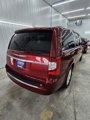 Used 2014 Chrysler Town & Country Touring image 5