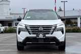 New 2025 Nissan Rogue Platinum image 3
