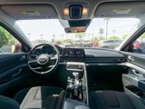 Used 2022 Hyundai Elantra SEL w/ Convenience + Premium Package image 2