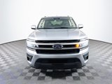 Used 2024 Ford Expedition XLT image 2