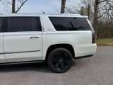 Used 2017 Cadillac Escalade ESV Premium Luxury image 4