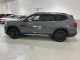New 2025 Volkswagen Atlas Peak Edition SE image 5