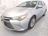 Used 2015 Toyota Camry LE image 2