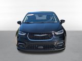 Used 2024 Chrysler Pacifica Touring-L image 2