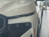 New 2025 BMW XM image 3