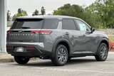 New 2025 Nissan Pathfinder S image 4