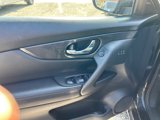 Used 2018 Nissan Rogue SV w/ Premium Package image 6