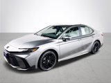 Used 2025 Toyota Camry SE w/ Convenience Package image 2