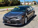 Used 2019 Toyota Camry LE image 2