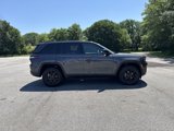 New 2025 Jeep Grand Cherokee Altitude image 2