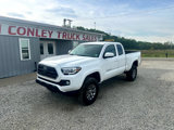 Used 2018 Toyota Tacoma TRD Off-Road image 3