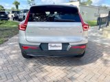 Used 2025 Volvo XC40 B5 Plus image 4