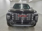 Used 2023 GMC Canyon Denali image 2