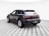 Used 2025 Porsche Macan image 3