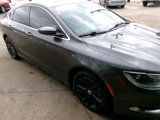 Used 2015 Chrysler 200 Limited w/ Convenience Group image 3