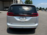 Certified 2023 Chrysler Pacifica Limited image 4