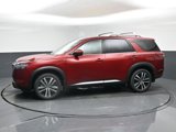 New 2025 Nissan Pathfinder Platinum image 2
