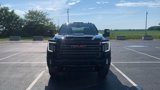 Used 2023 GMC Sierra 2500 AT4 image 2
