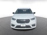 Used 2024 Chrysler Pacifica Touring-L image 4