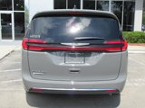 New 2025 Chrysler Pacifica Select image 5