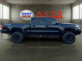 Used 2017 Toyota Tacoma TRD Sport image 4
