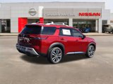 New 2025 Nissan Pathfinder Platinum image 4