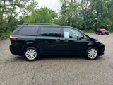 Used 2017 Toyota Sienna XLE image 4