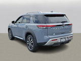 New 2025 Nissan Pathfinder Platinum image 3