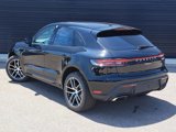 Used 2025 Porsche Macan image 3