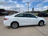 Used 2016 Toyota Camry LE image 6