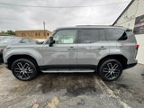 Used 2024 Lexus GX 550 image 2