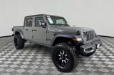Used 2023 Jeep Gladiator Sport image 3