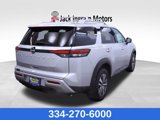 New 2025 Nissan Pathfinder SL image 5