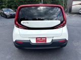 Used 2022 Kia Soul LX image 5