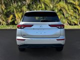 New 2025 Mitsubishi Outlander ES image 4