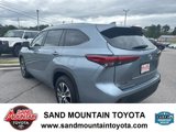 Used 2023 Toyota Highlander XLE image 5
