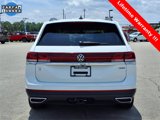 Used 2024 Volkswagen Atlas SE image 4