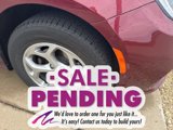 Used 2023 Chrysler Pacifica Limited w/ Uconnect Theater Family Group image 5