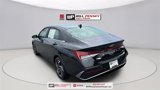 Used 2024 Hyundai Elantra Limited image 5
